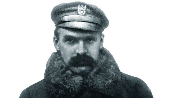 SCHON SEINE Eltern, polnische Adelige, haben sich am Kampf gegen die Zarenherrschaft beteiligt: Józef Piłsudski (hier 1914) eifert ihnen nach